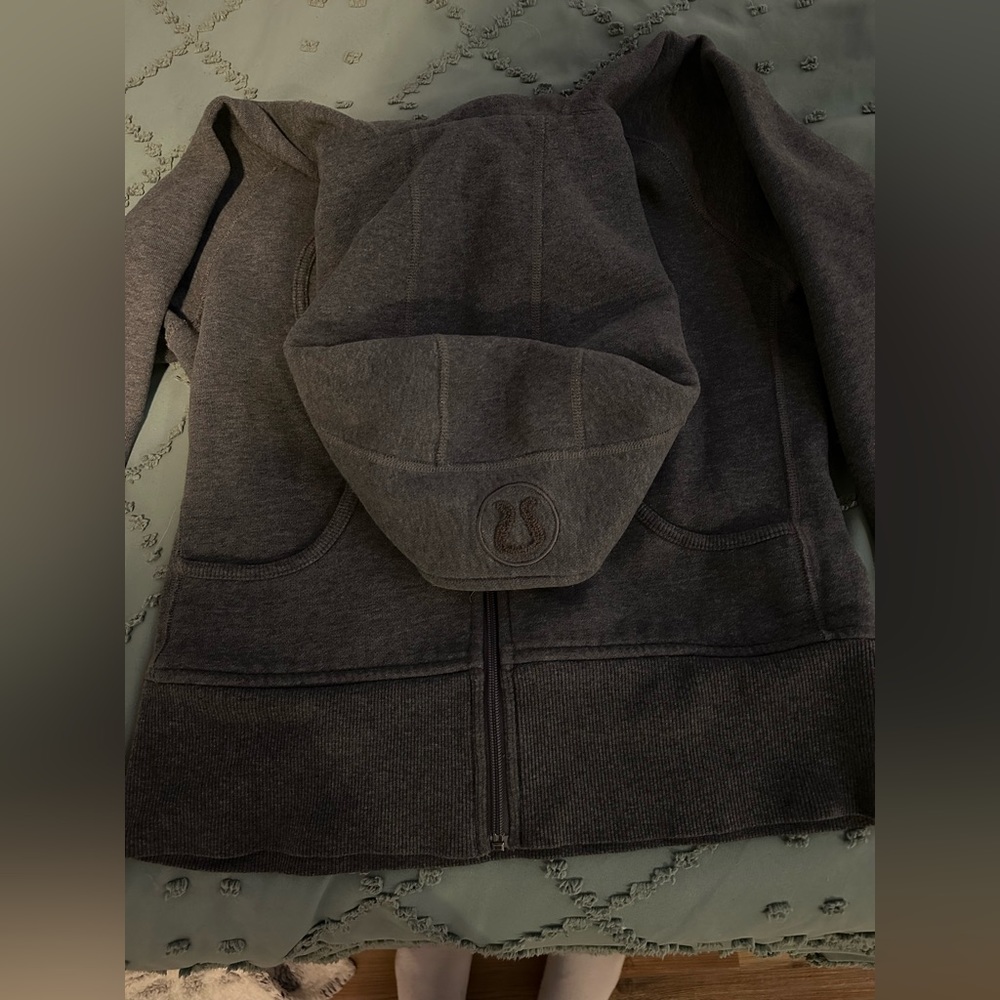 Lulu Lemon Jacket - Picture 2 of 3